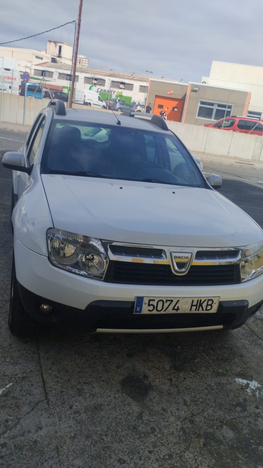Dacia Duster blanco en buen estado