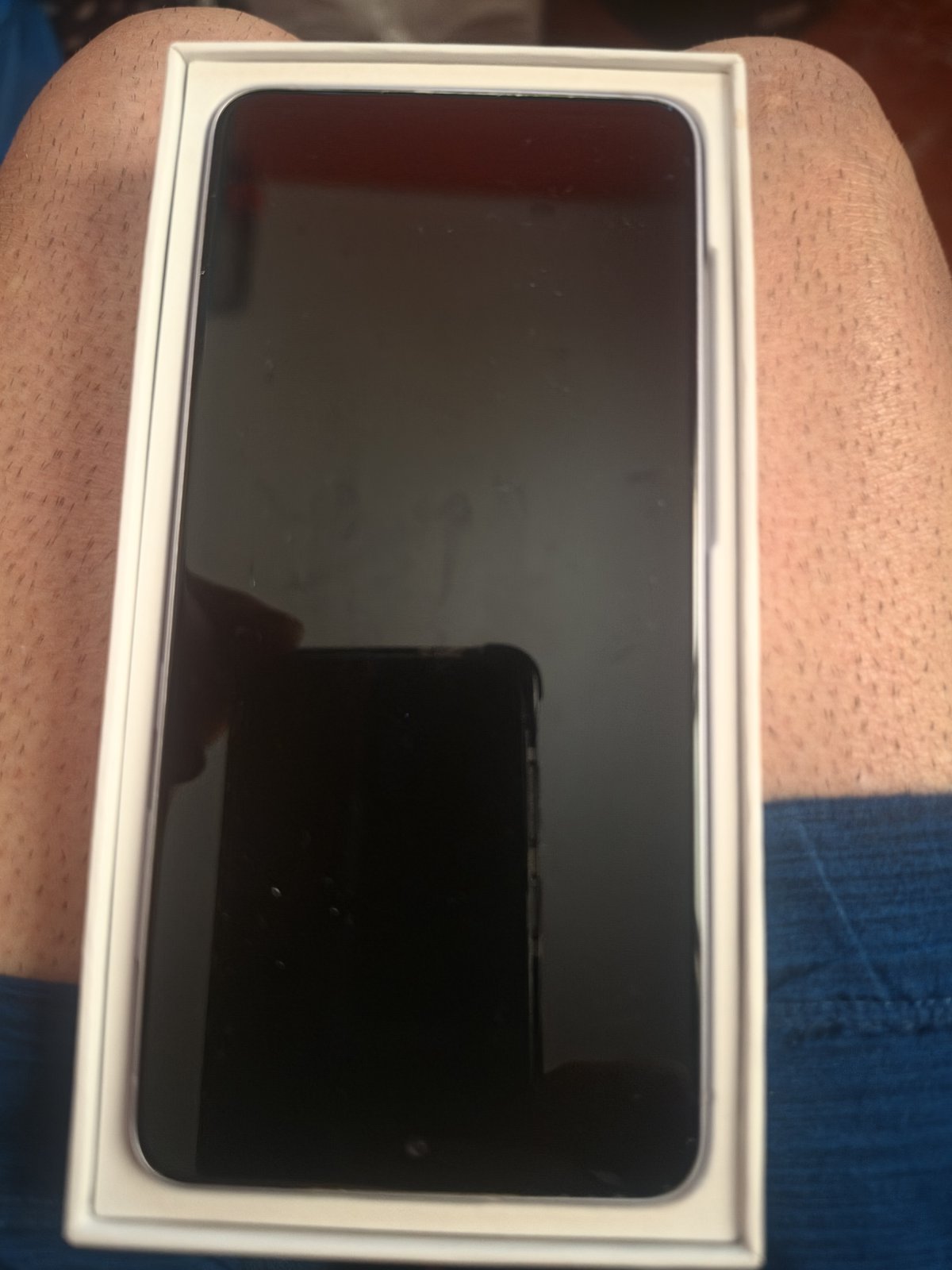 Samsung Galaxy S21 FE 5G en caja original - imagen 2